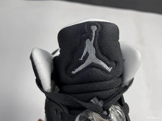 Kicked Out Shoe Store OREO AIR CT4838-011 JORDAN 5 0812